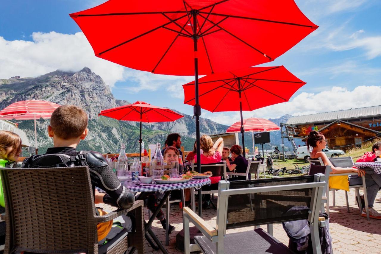 Hotel Restaurant Saint Roch Puy-Saint-Vincent Eksteriør bilde